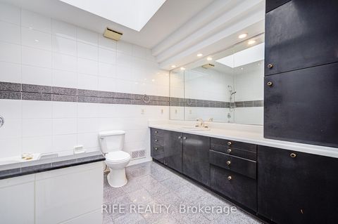 Photo 28 at 17 Bramble Drive, Don Mills, Toronto