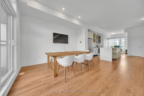 Photo 12 at 3051 Trailside Drive, GO Glenorchy, Oakville