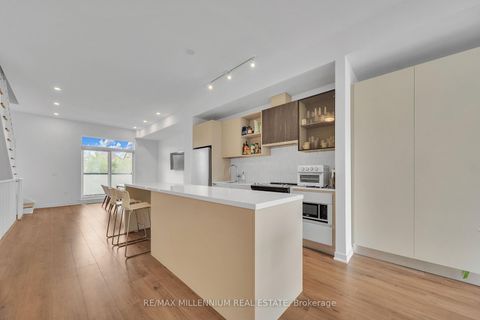 Photo 19 at 3051 Trailside Drive, GO Glenorchy, Oakville