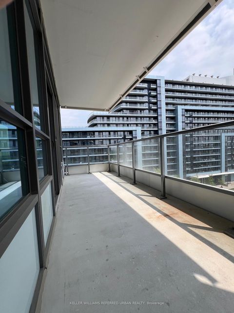 Photo 1 at 707 - 2 Teagarden Court N, Willowdale East, Toronto