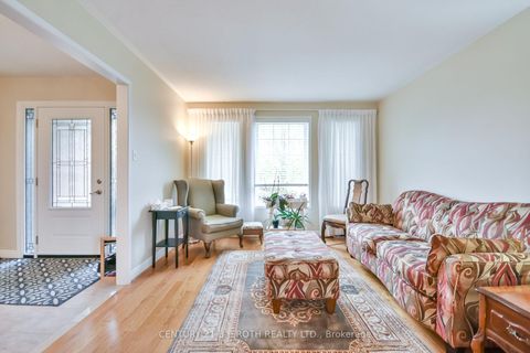 Photo 5 at 77 Sun King Crescent, Shore, Barrie