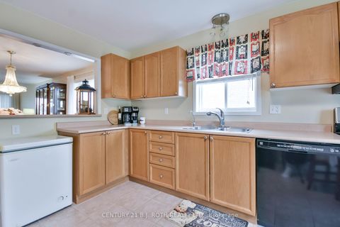 Photo 12 at 77 Sun King Crescent, Shore, Barrie