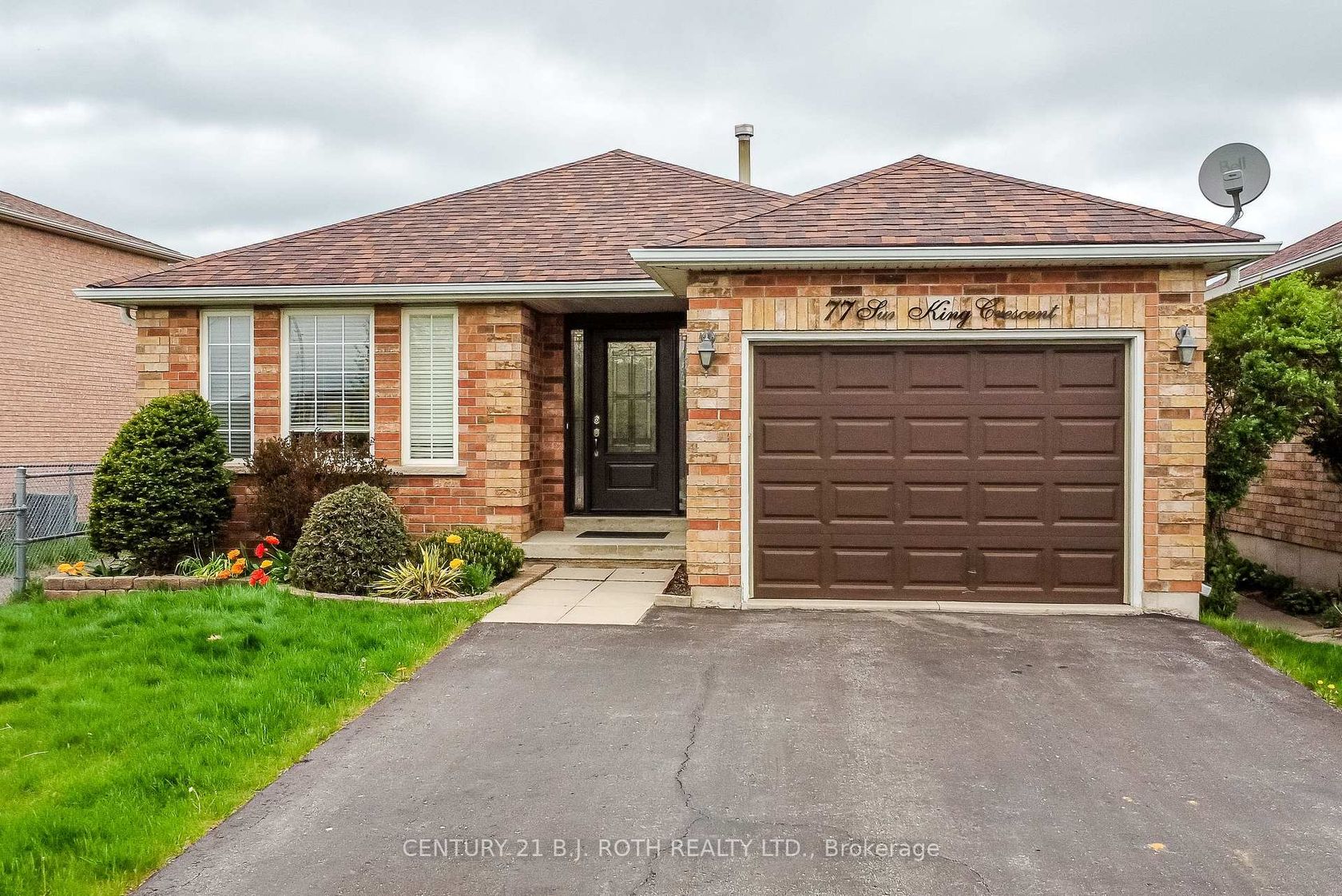 77 Sun King Crescent, Shore, Barrie photo number 2