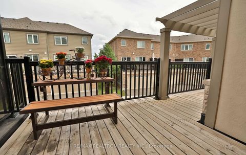 Photo 19 at 370 Timberland Gate, GO Glenorchy, Oakville