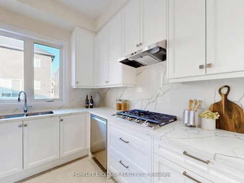 Photo 12 at 19 Aida Place, Oak Ridges, Richmond Hill
