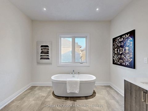 Photo 31 at 19 Aida Place, Oak Ridges, Richmond Hill