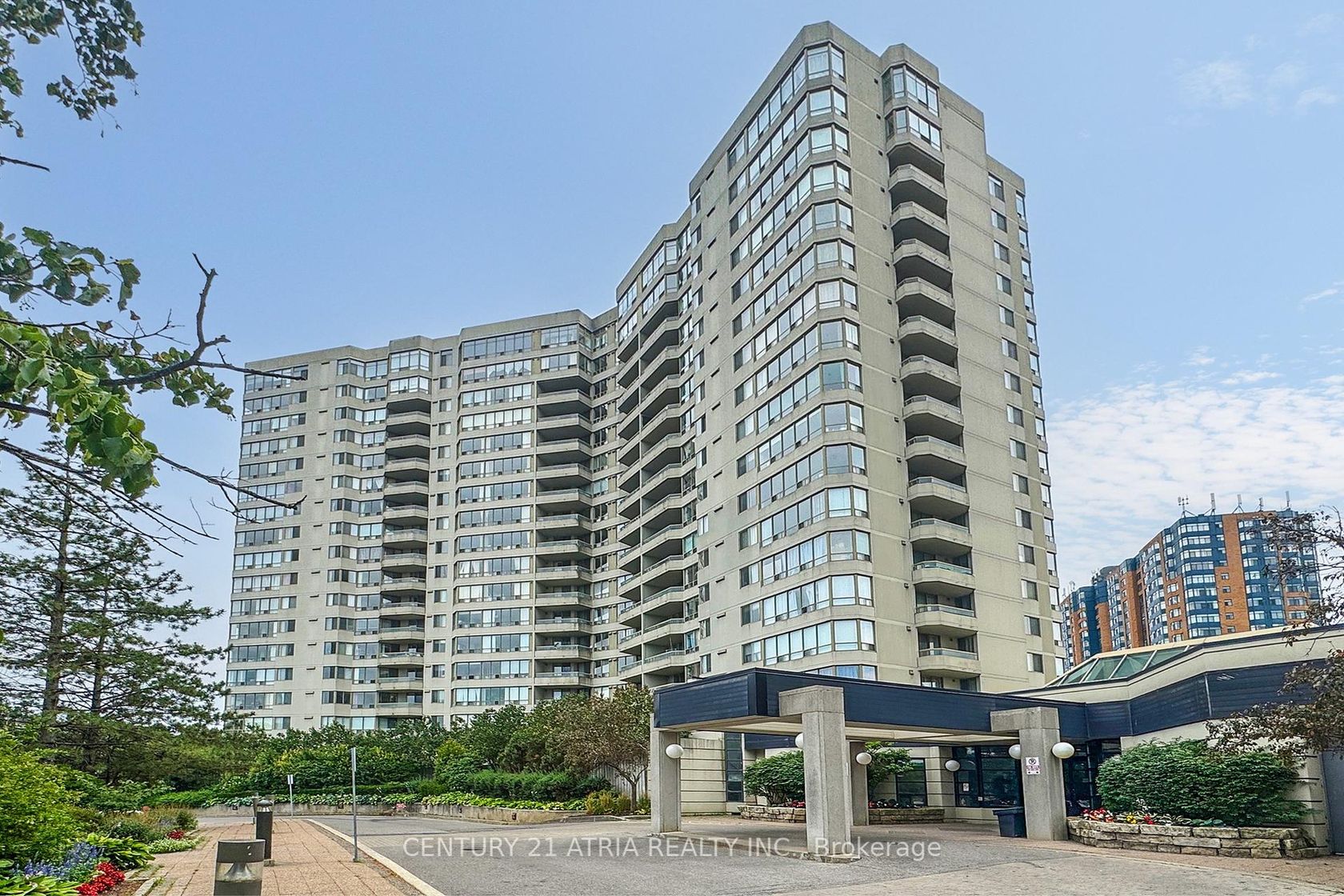 710 - 150 Alton Towers Circle, Milliken, Toronto 