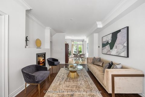 Photo 1 at 25 Slingsby Lane, Willowdale East, Toronto