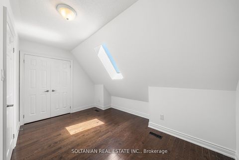 Photo 23 at 25 Slingsby Lane, Willowdale East, Toronto