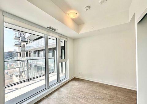 Photo 14 at 1116 - 543 Richmond Street W, Waterfront Communities C1, Toronto
