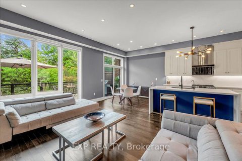 Photo 6 at 28 Crestridge Drive, Patterson, Vaughan