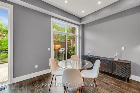 Photo 8 at 28 Crestridge Drive, Patterson, Vaughan