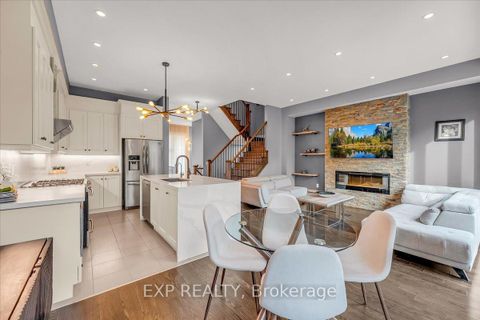 Photo 9 at 28 Crestridge Drive, Patterson, Vaughan