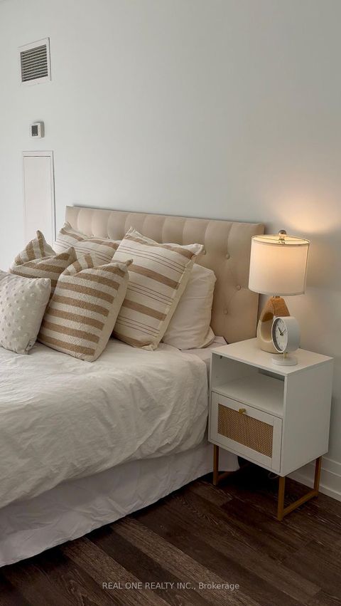Photo 8 at 904W - 565 Wilson Avenue, Clanton Park, Toronto