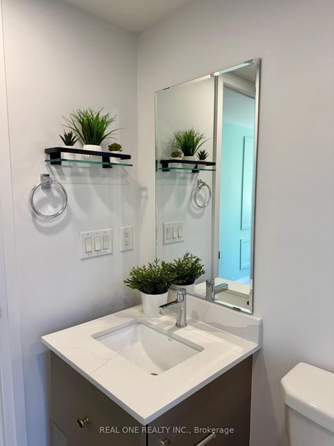 Photo 10 at 904W - 565 Wilson Avenue, Clanton Park, Toronto