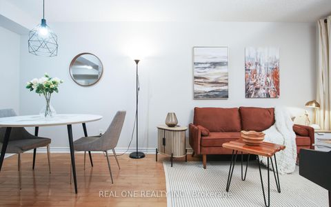 Photo 3 at 929 - 250 Wellington Street W, Waterfront Communities C1, Toronto