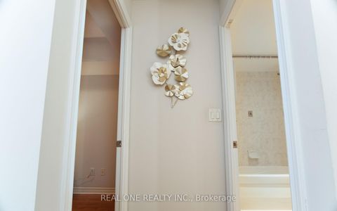 Photo 6 at 929 - 250 Wellington Street W, Waterfront Communities C1, Toronto