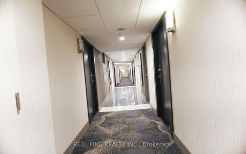 Photo 11 at 929 - 250 Wellington Street W, Waterfront Communities C1, Toronto