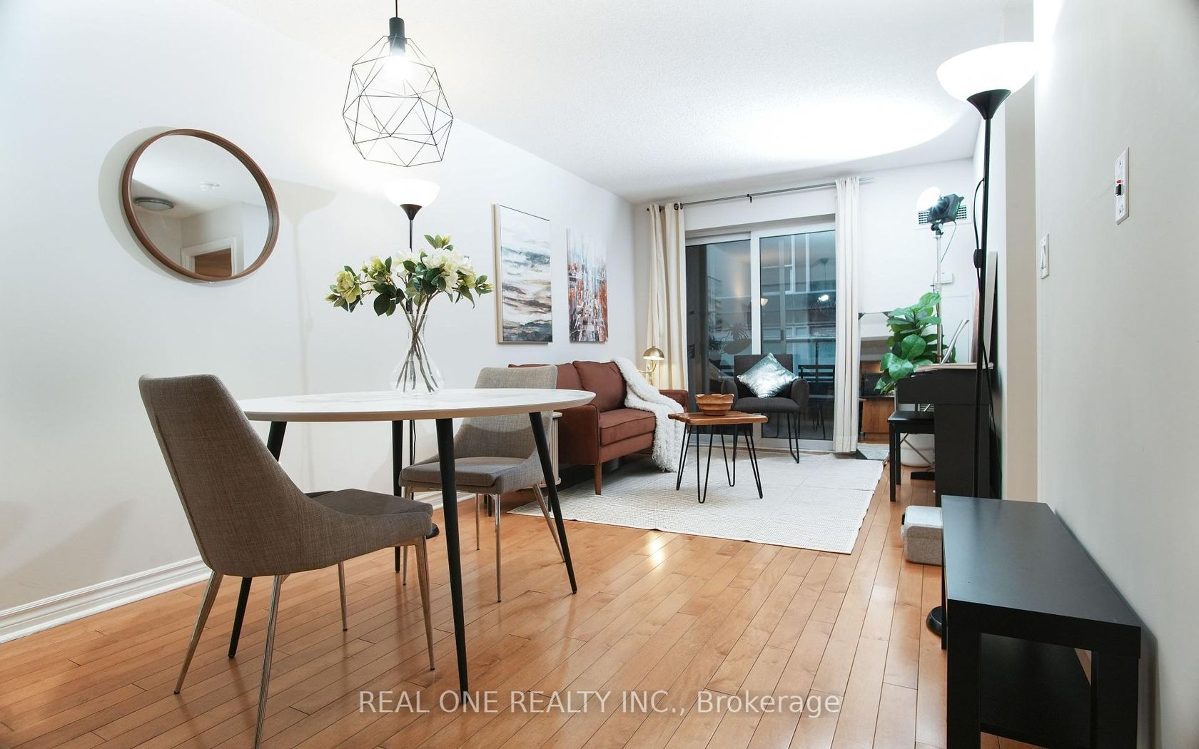 929 - 250 Wellington Street W, Waterfront Communities C1, Toronto 