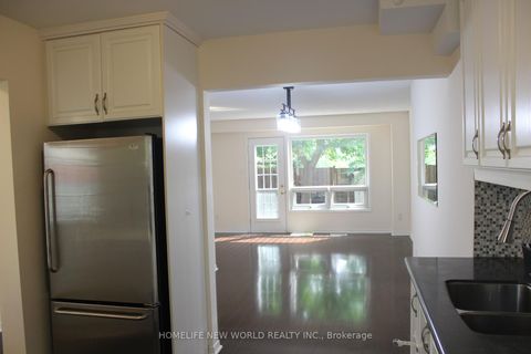 Photo 12 at 36 - 189 Springhead Gardens, North Richvale, Richmond Hill