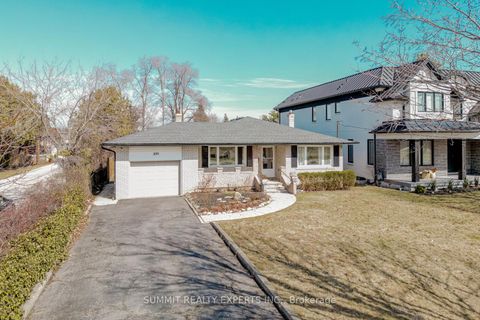 Photo 2 at 225 Morden Road, WO West, Oakville