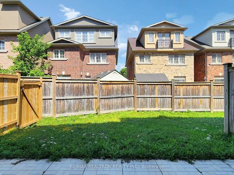 Photo 45 at 2 - 108 Dunlop Street, Crosby, Richmond Hill