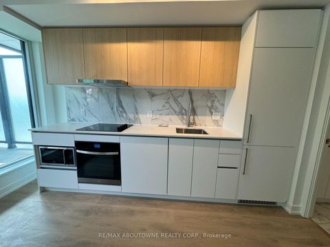 Photo 2 at 511 - 1100 Sheppard Avenue W, York University Heights, Toronto