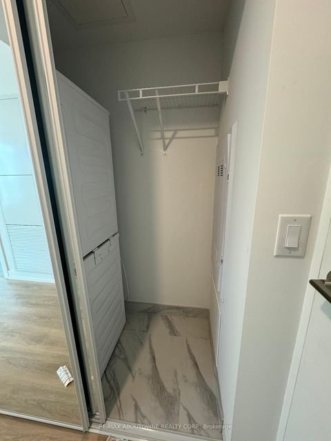 Photo 7 at 511 - 1100 Sheppard Avenue W, York University Heights, Toronto