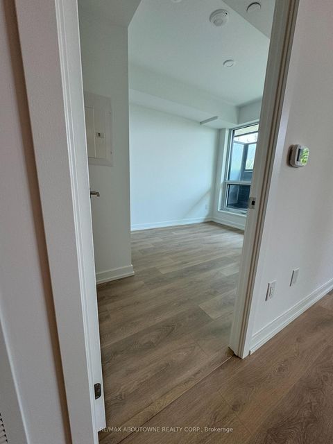 Photo 13 at 511 - 1100 Sheppard Avenue W, York University Heights, Toronto