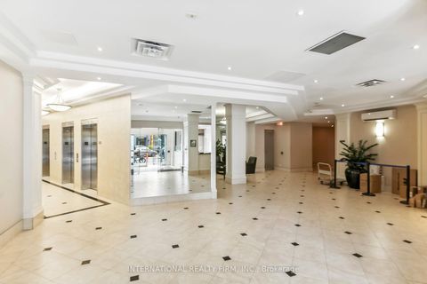 Photo 2 at 628 - 801 King Street W, Niagara, Toronto
