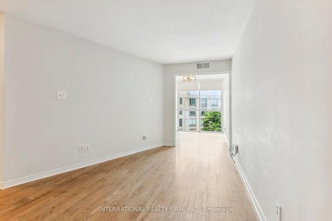 Photo 6 at 628 - 801 King Street W, Niagara, Toronto