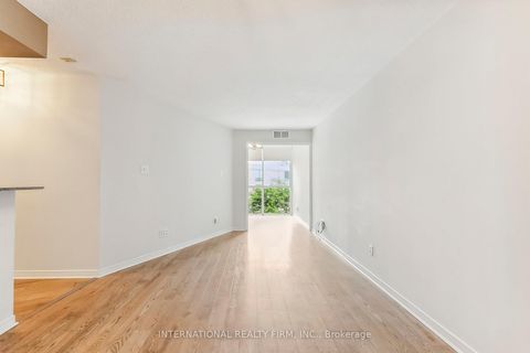 Photo 18 at 628 - 801 King Street W, Niagara, Toronto