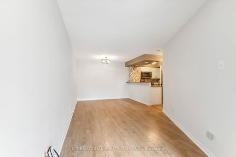 Photo 19 at 628 - 801 King Street W, Niagara, Toronto