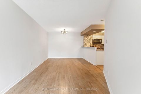 Photo 20 at 628 - 801 King Street W, Niagara, Toronto