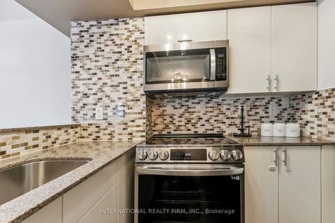 Photo 31 at 628 - 801 King Street W, Niagara, Toronto