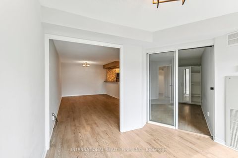 Photo 36 at 628 - 801 King Street W, Niagara, Toronto