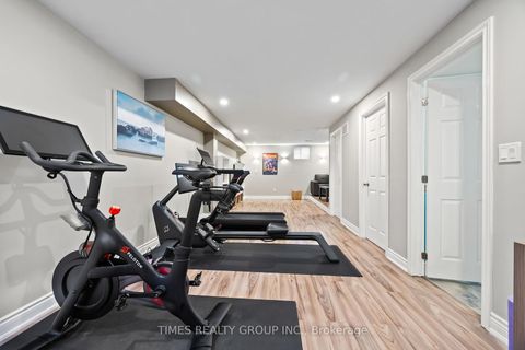 Photo 31 at 108 Sir Sanford Fleming Way, Patterson, Vaughan