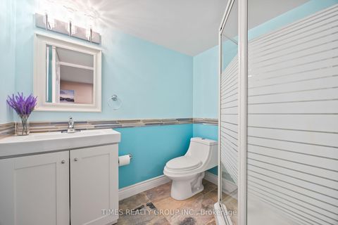Photo 34 at 108 Sir Sanford Fleming Way, Patterson, Vaughan