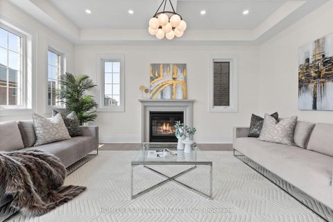 Photo 9 at 7 Tilden Street, Vellore Village, Vaughan