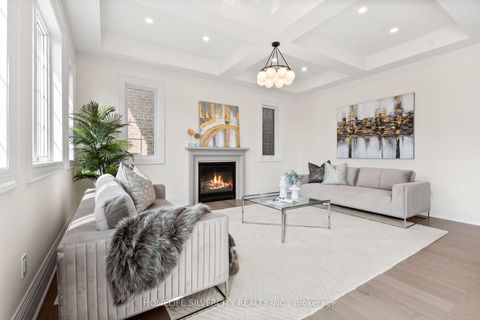 Photo 10 at 7 Tilden Street, Vellore Village, Vaughan