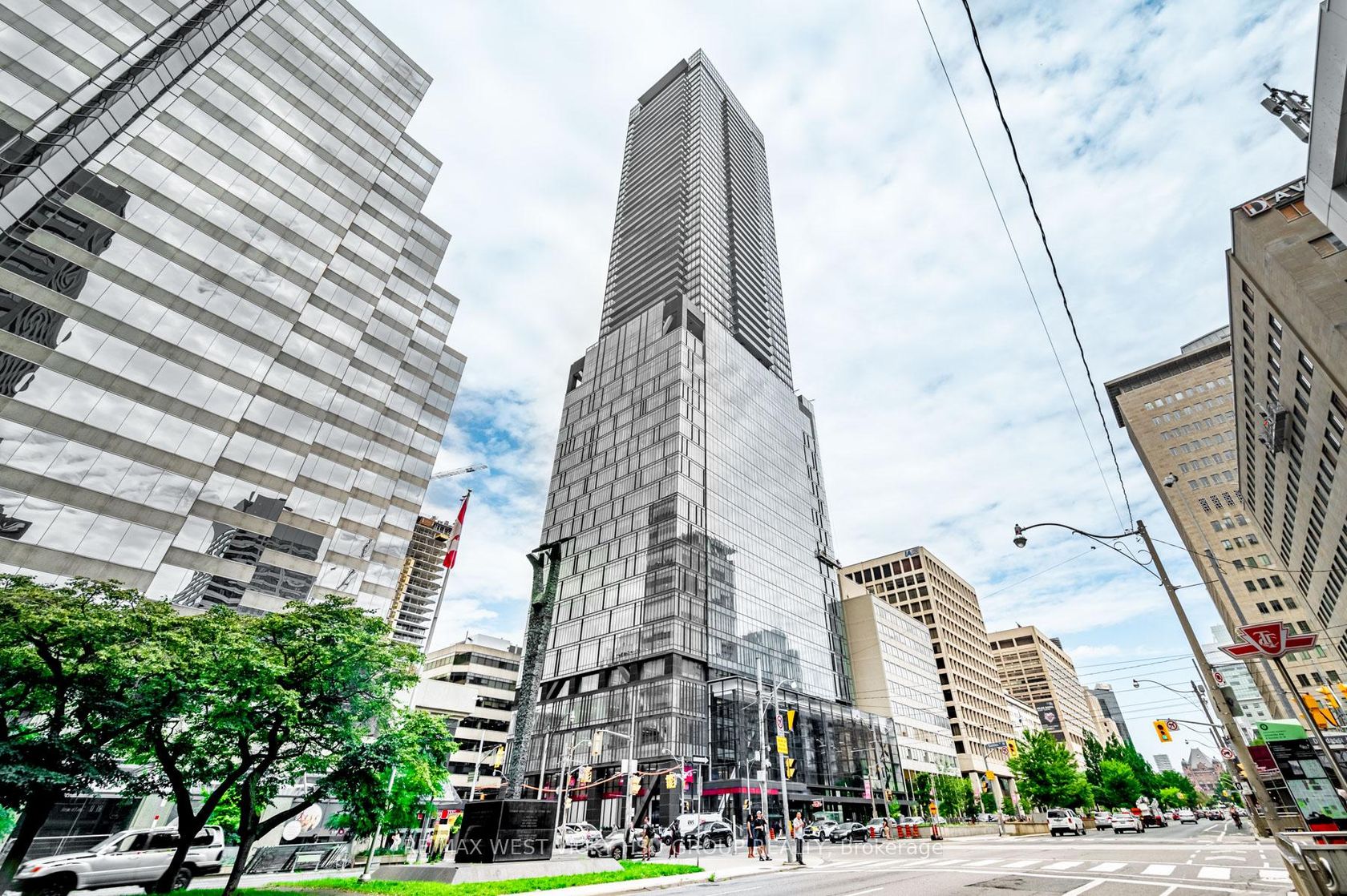 5302 - 488 University Avenue, Chinatown, Toronto 