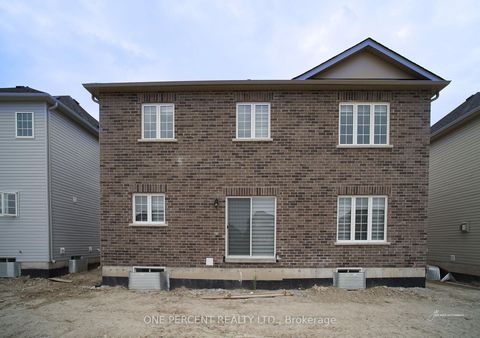 Photo 21 at 242 Springfield Crescent, Stayner, Clearview
