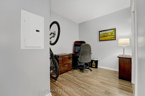 Photo 4 at 714 - 105 The Queensway, Swansea, Toronto