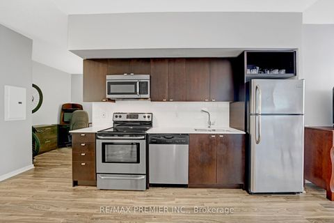 Photo 5 at 714 - 105 The Queensway, Swansea, Toronto