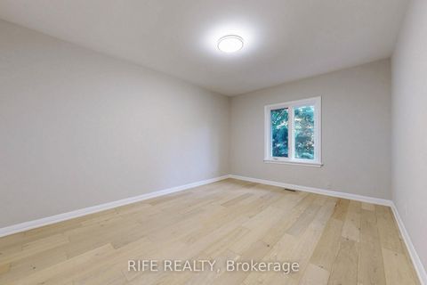 Photo 29 at 8 Elliotwood Court, Windfields, Toronto