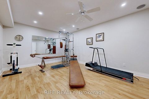 Photo 40 at 8 Elliotwood Court, Windfields, Toronto