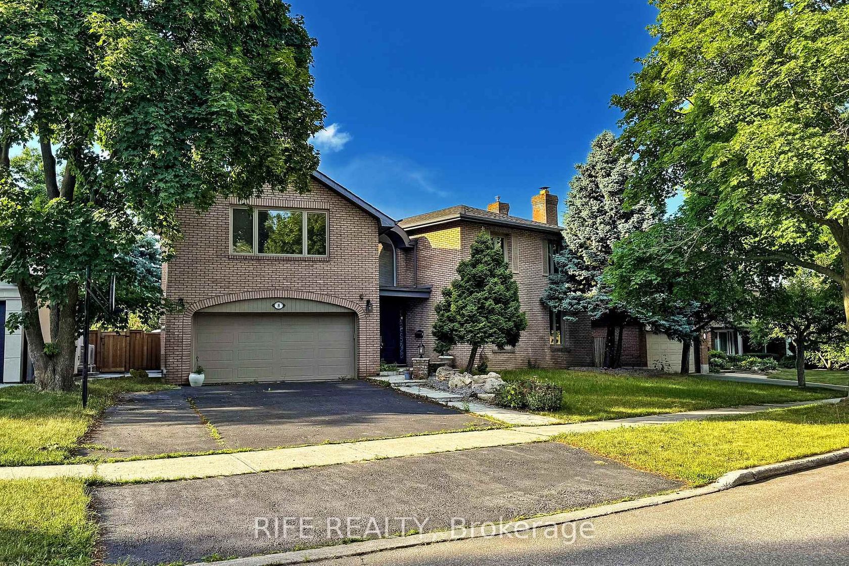 8 Elliotwood Court, Windfields, Toronto 