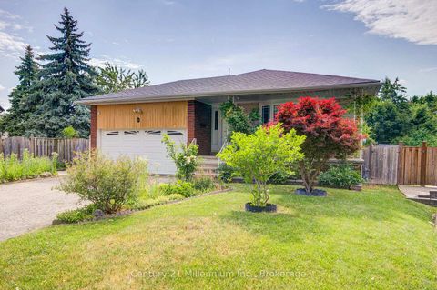 Photo 1 at 9 Thane Court, Pleasant View, Toronto