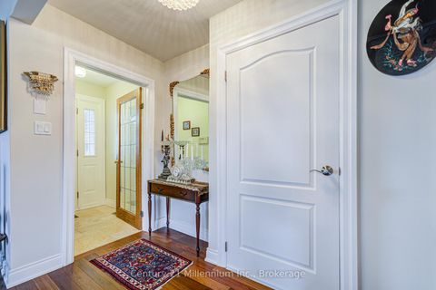 Photo 6 at 9 Thane Court, Pleasant View, Toronto