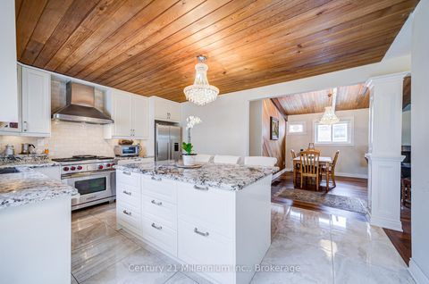 Photo 13 at 9 Thane Court, Pleasant View, Toronto